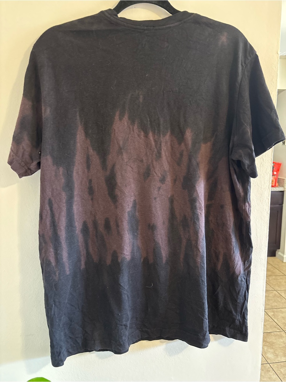 Y2K 🎸 AC/DC Black Tee with Purple-Brown Fade - Picture 7 of 8